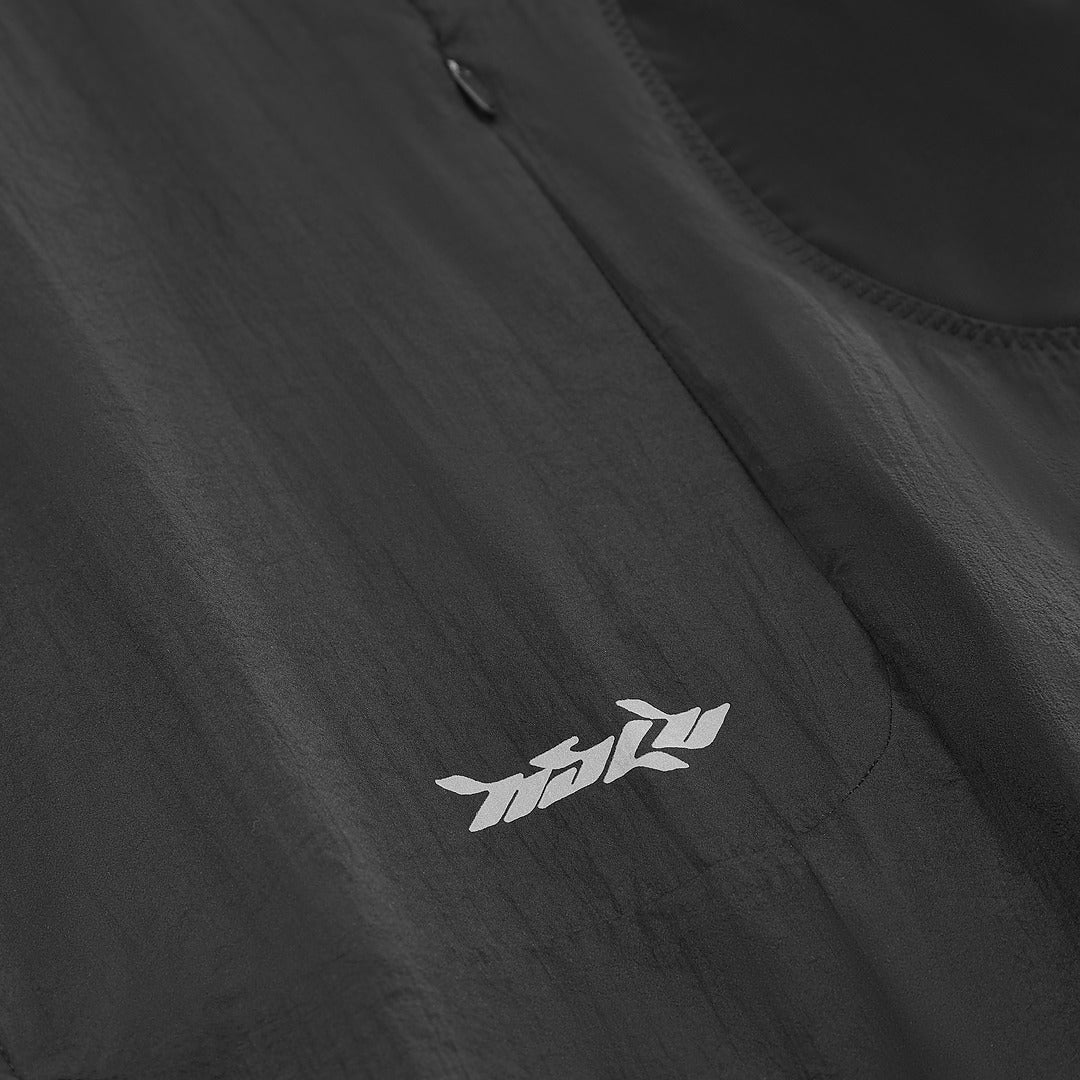 FORMA WINDBREAKER // BLK