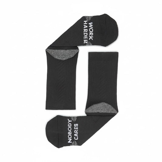 UK 7-12 PERFORMANCE SOCKS V2 // BLACK